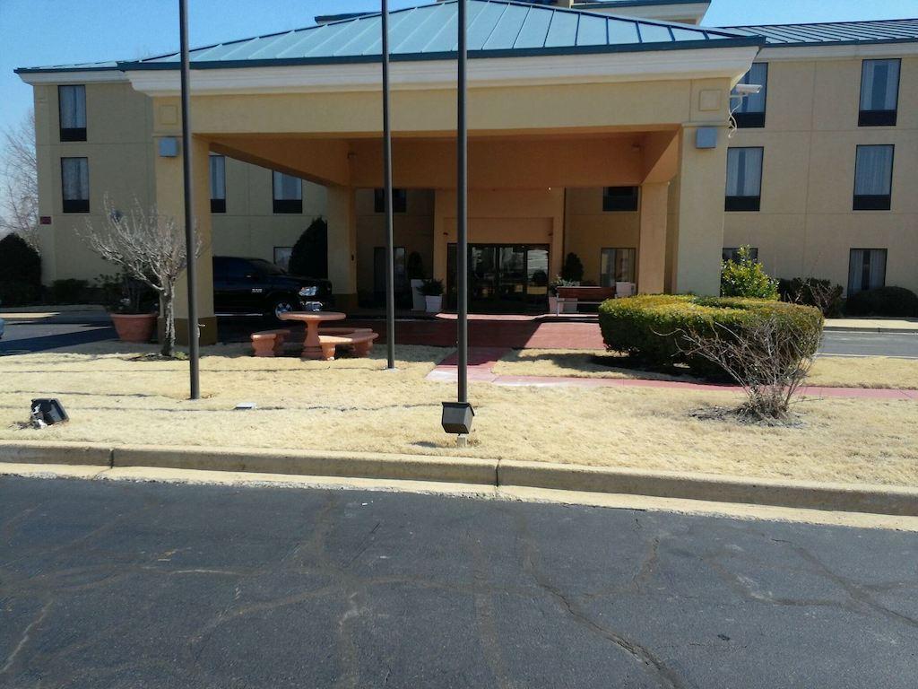 Southaven Inn Express - Memphis International Airport/Graceland Exterior foto
