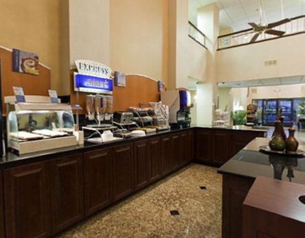 Southaven Inn Express - Memphis International Airport/Graceland Exterior foto